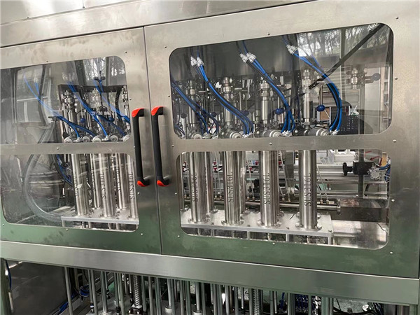 รายละเอียดเครื่องบรรจุลูกสูบอัตโนมัติ